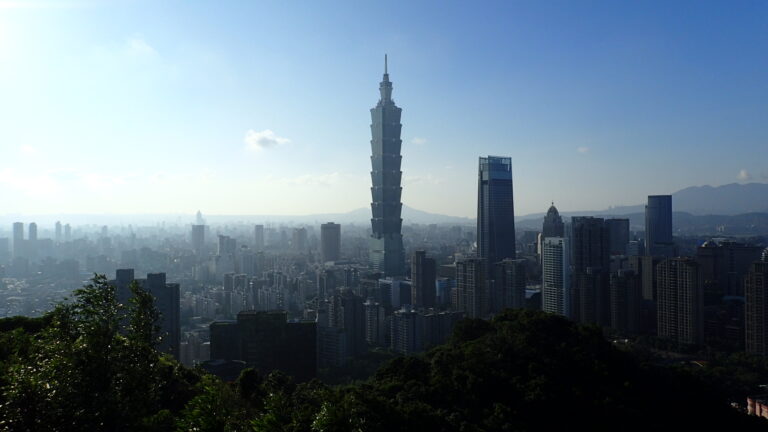 象山より台北市内